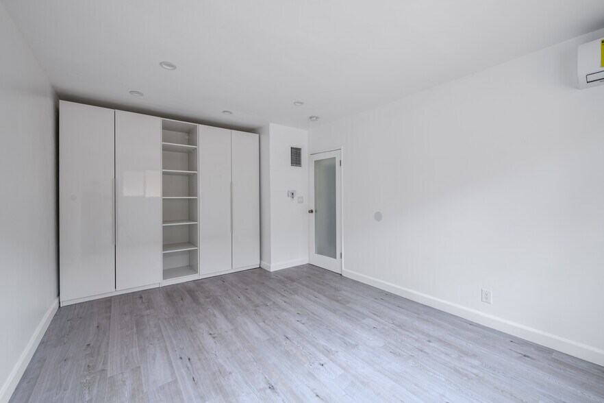 More Photos Of 337 S Rexford Dr, Beverly Hills Apartments For Sale