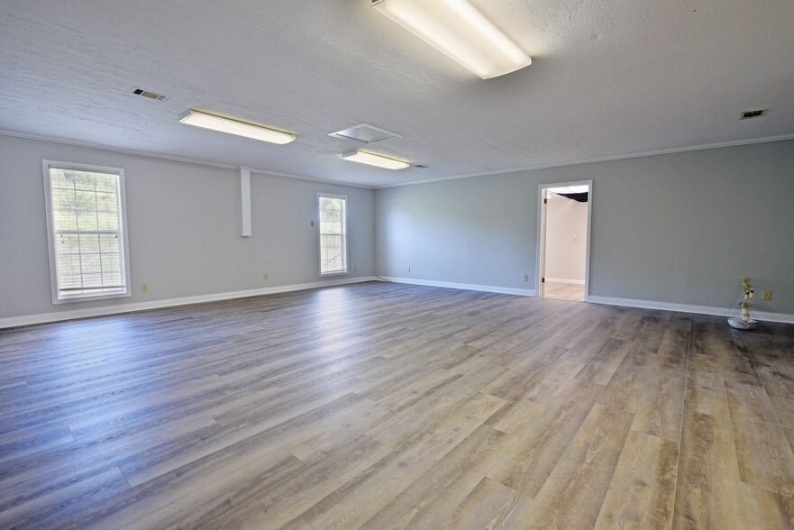 More Photos Of 3196 Highway 515 E, Blairsville Storefront For Lease