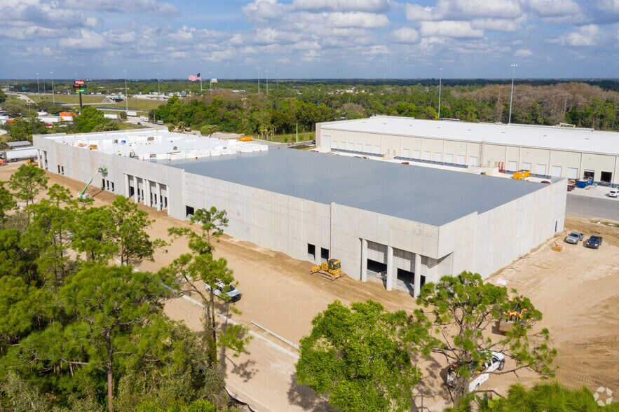 More Photos Of 9353 Laredo Ave, Fort Myers Unknown For Lease