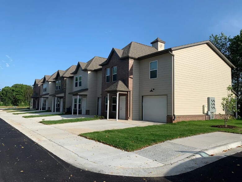 More Photos Of 1472 Butterfield Coach Rd, Springdale Apartments For Sale