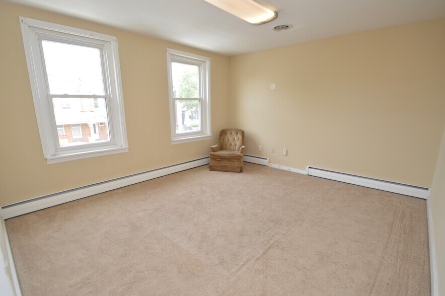 More Photos Of 126-128 E Broad St, Bethlehem Office Residential For Sale