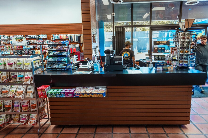 More Photos Of 23156 Los Alisos Blvd, Mission Viejo Carwash For Sale