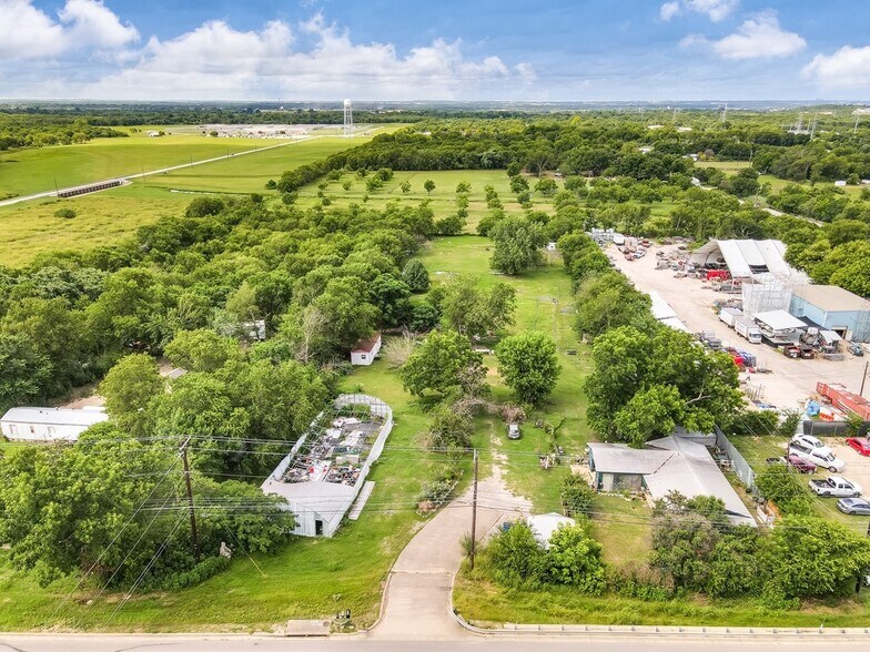 More Photos Of 7901 FM 969 Rd, Austin Land For Lease