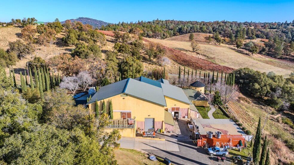 More Photos Of 5200 Di Arie Road, Mount Aukum Winery Vineyard For Sale