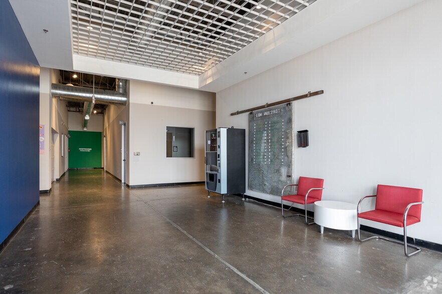 More Photos Of 3420 Rusk St, Houston Loft Creative Space For Lease