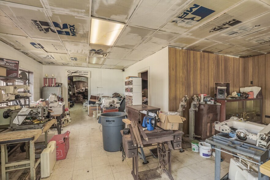 More Photos Of 3378 E Princess Anne Rd, Norfolk Storefront Retail Office For Sale