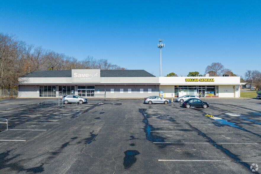 More Photos Of 1933 E Pembroke Ave, Hampton Storefront For Sale