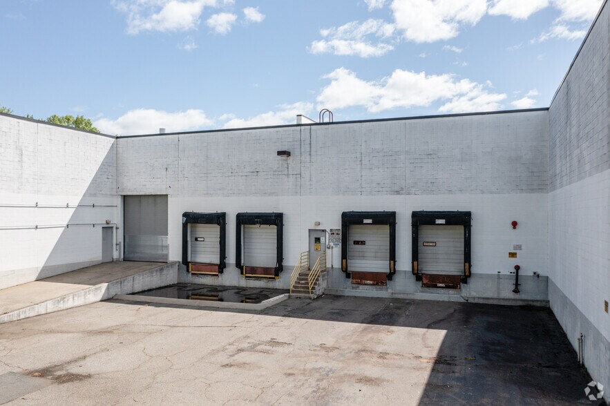 More Photos Of 110 Pomponio Ave, South Plainfield Manufacturing For Sale