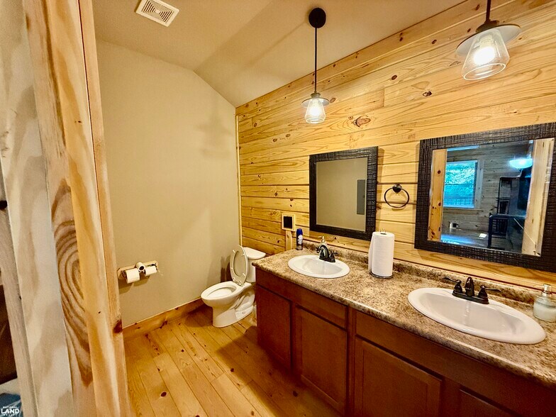 More Photos Of 701 Wingert Road rd, Greenwood Specialty For Sale