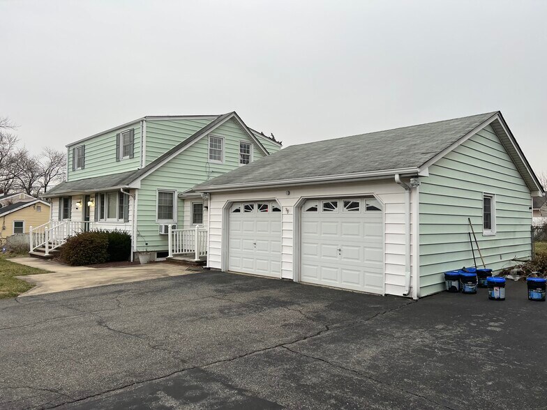 Primary Photo Of 1160 Stelton Rd, Piscataway Office Residential For Sale