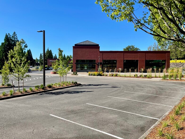 More Photos Of 6610 SW Cardinal Ln, Portland Unknown For Sale