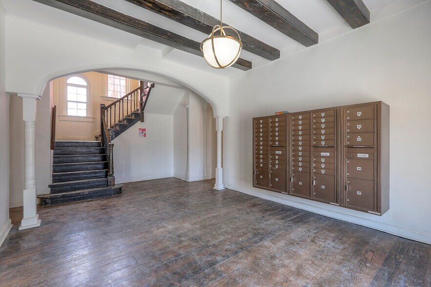 More Photos Of 3035 Harrison St, Kansas City Apartments For Sale