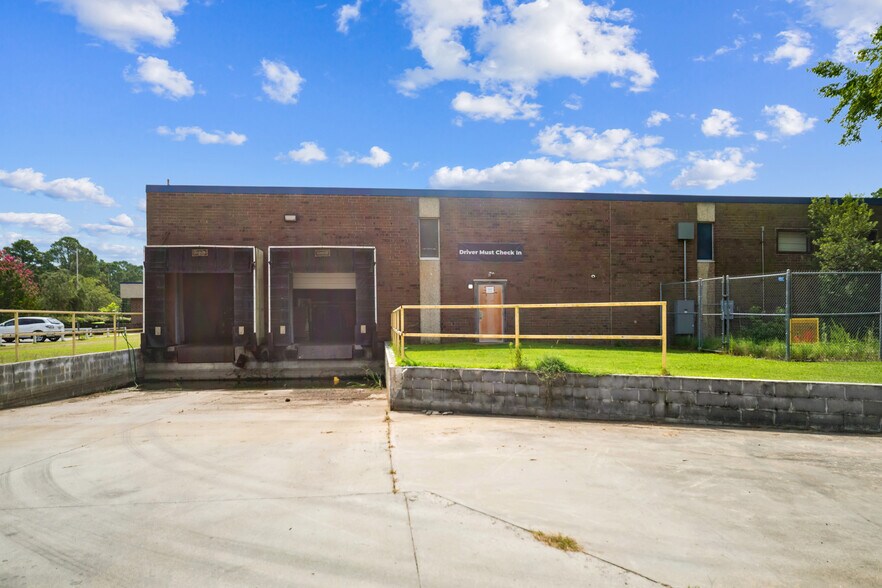 More Photos Of 8902 US Highway 64, Robersonville Manufacturing For Sale