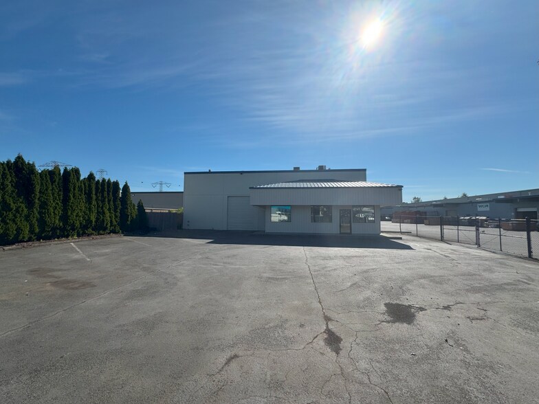 Primary Photo Of 3202 C St Ne, Auburn Manufacturing For Lease