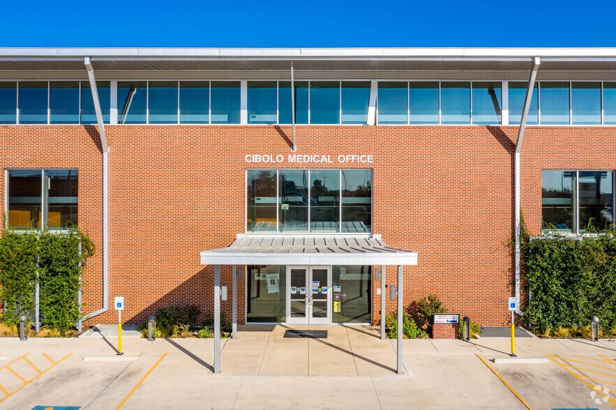 More Photos Of 580 Cibolo Valley Dr, Cibolo Medical For Lease