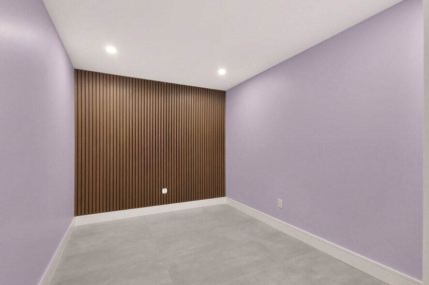 More Photos Of 7030 N Haverhill Rd, Riviera Beach Warehouse For Sale