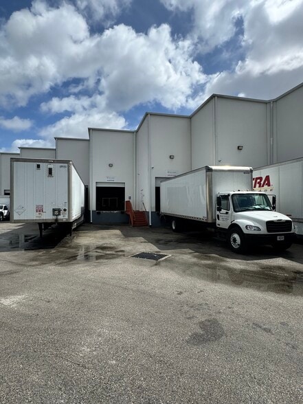 More Photos Of 13202 NW 107th Ave, Hialeah Gardens Warehouse For Sale