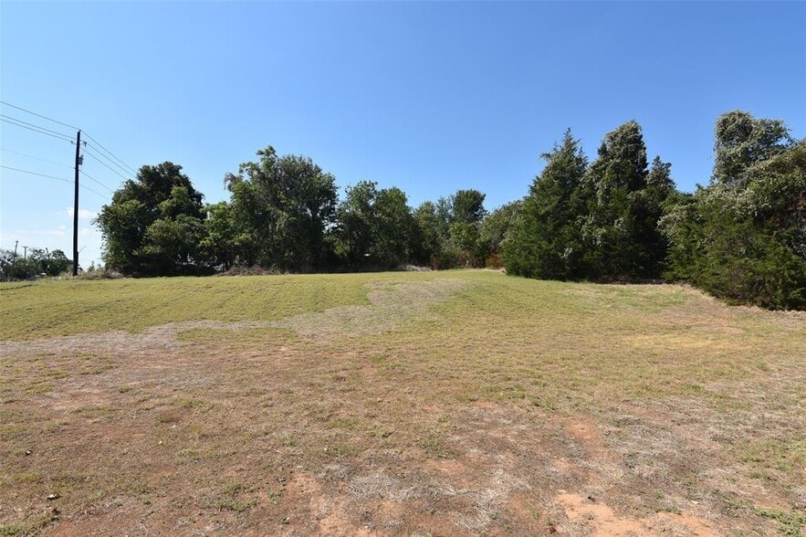 More Photos Of 3554 S Robinson Dr, Robinson Warehouse For Sale