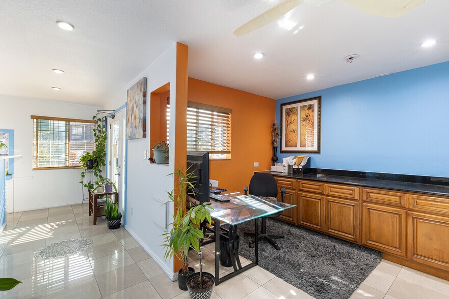 More Photos Of 4 Mariposa St, Vallejo Hotel For Sale