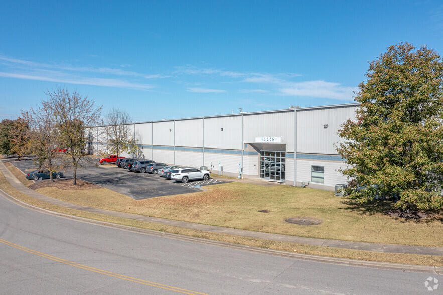 Primary Photo Of 740-760 Hickory Industrial Dr, Old Hickory Warehouse For Lease