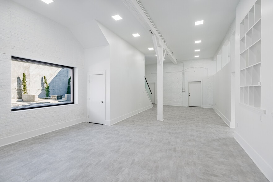 More Photos Of 3157 Tchoupitoulas St, New Orleans Service For Lease