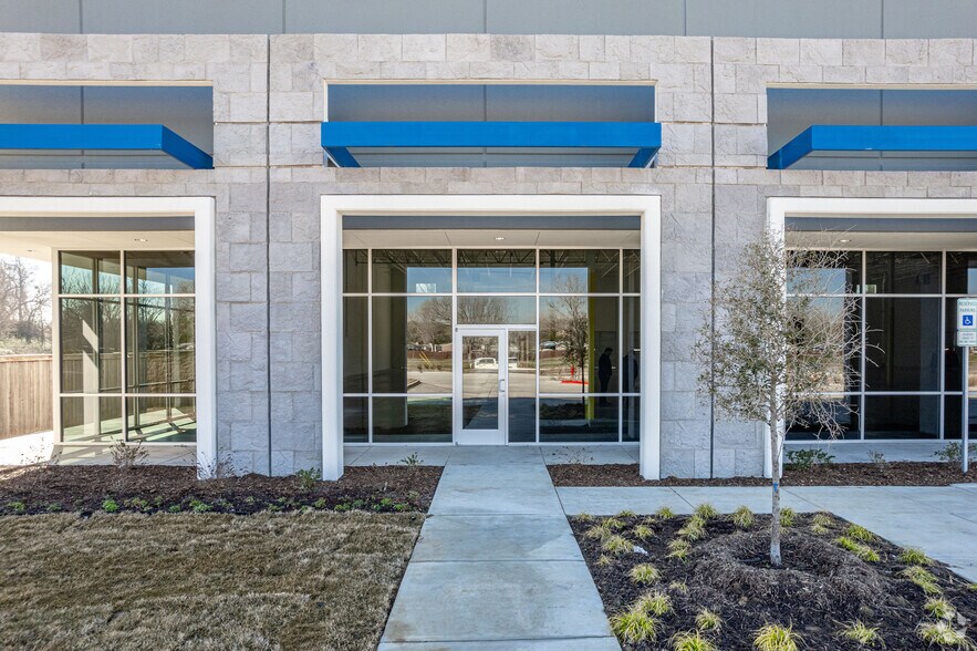 More Photos Of 1207 Farmers Rd, Grand Prairie Warehouse For Sale