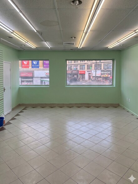 More Photos Of 2836 3rd Ave, Bronx Storefront Retail Residential For Lease