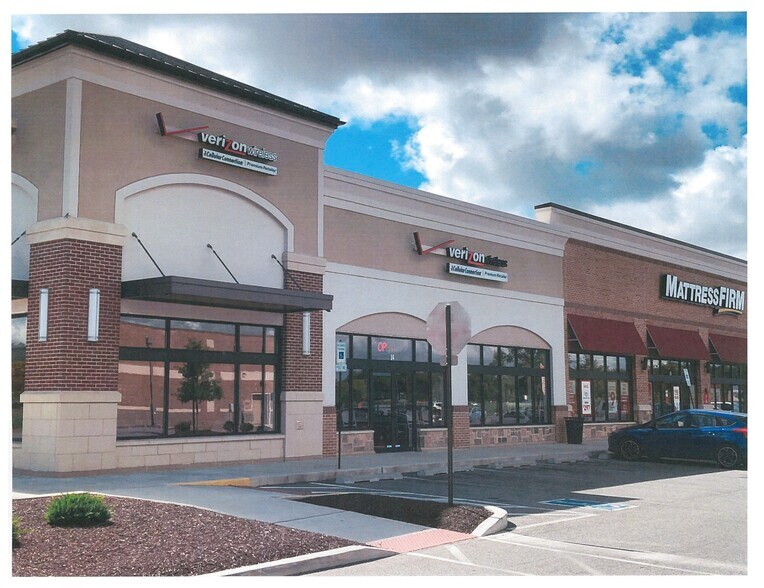 More Photos Of 36 Denton Plz, Denton Unknown For Lease