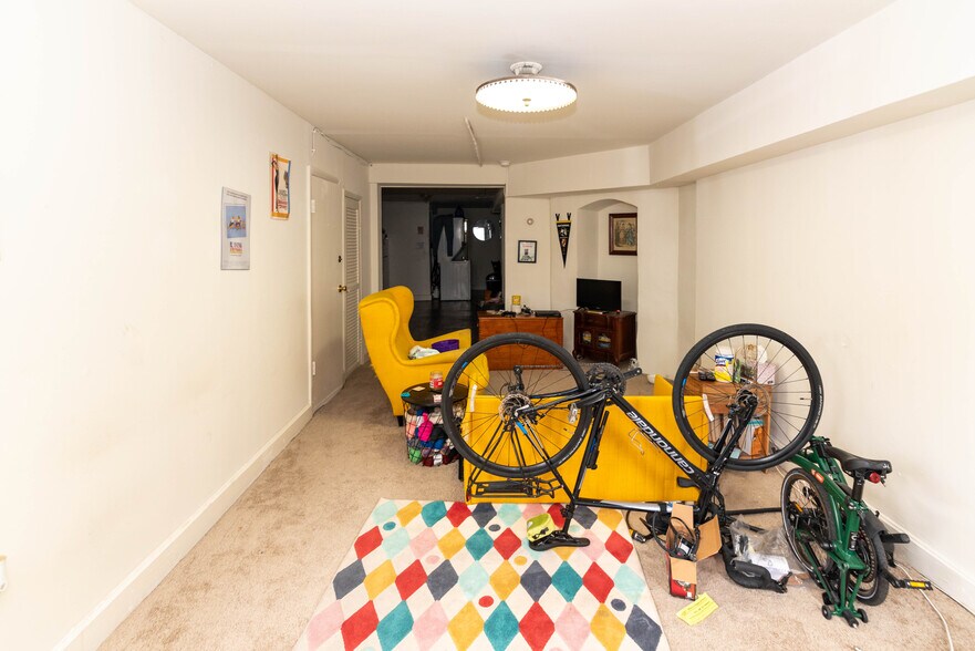 More Photos Of 46 W Biddle St, Baltimore Apartments For Sale