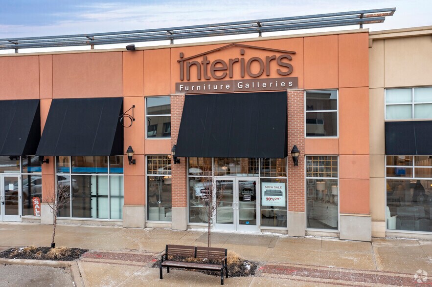 More Photos Of 255-299 Bass Pro Mills Dr, Vaughan Unknown For Lease