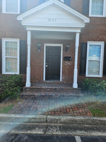 More Photos Of 7171 Jonesboro Rd, Morrow Office For Lease