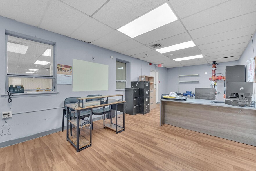 More Photos Of 309 Vine St, Camden Daycare Center For Sale