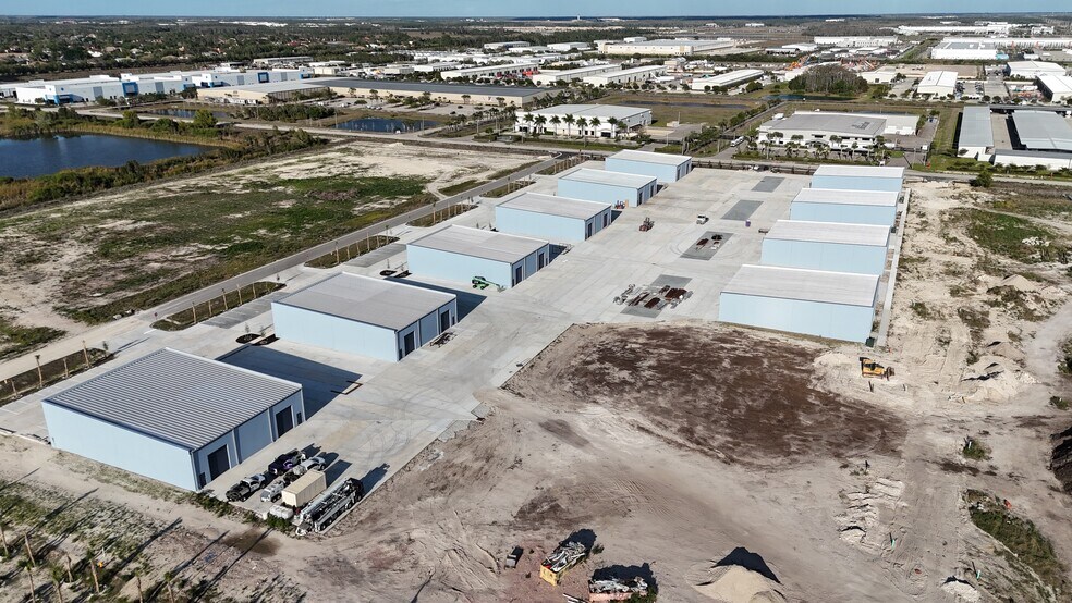 More Photos Of 8055 Ironside Dr, Fort Myers Unknown For Lease