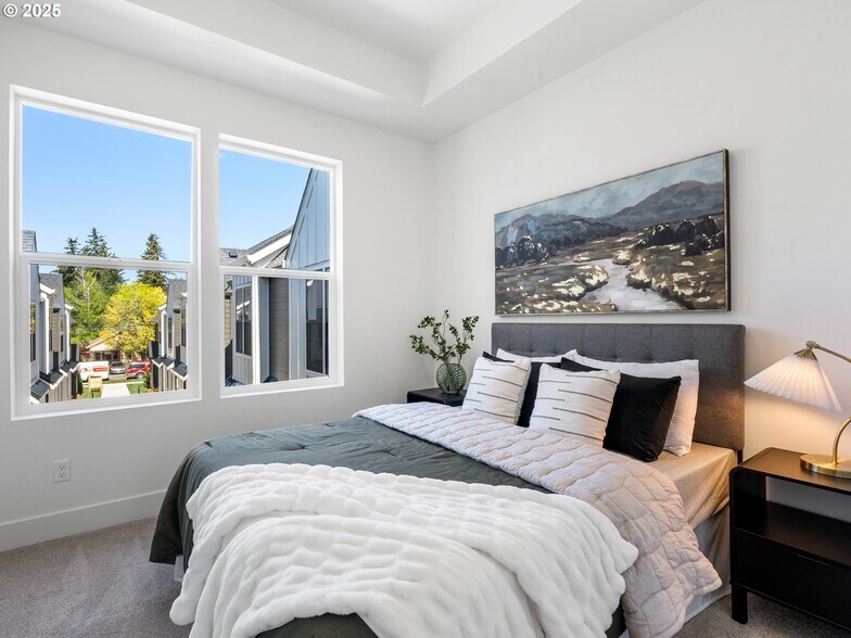 More Photos Of 6014 Mason St, Portland Multifamily For Sale