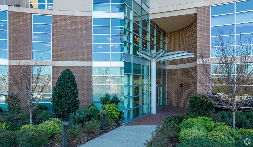 More Photos Of 301 W Barbee Chapel Rd, Chapel Hill Office For Lease