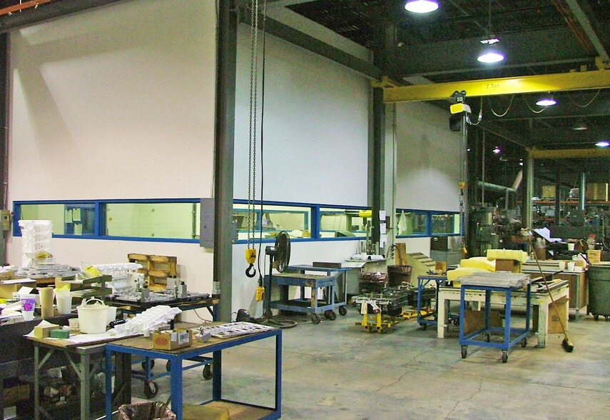 More Photos Of 32235 Industrial Rd, Livonia Warehouse For Sale
