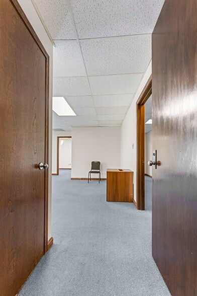 More Photos Of 600 Commerce Dr, Coraopolis Office Residential For Sale