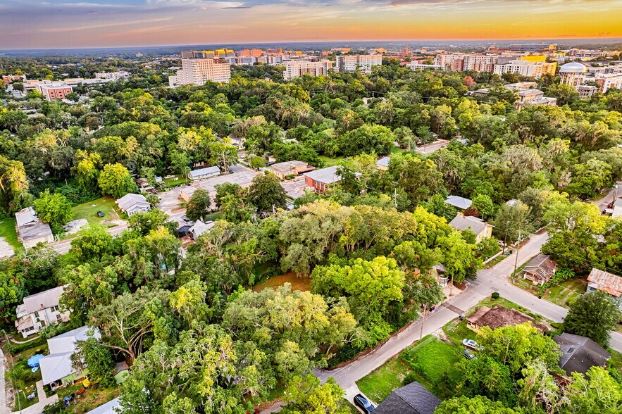 More Photos Of 534 NW 7th Ter, Gainesville Land For Sale