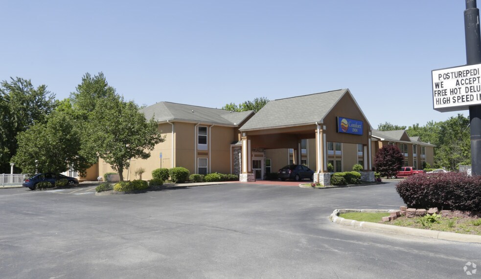 More Photos Of 5710 Pritchard Dr, North Little Rock Hotel For Sale