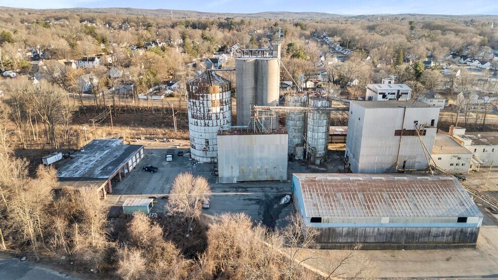 More Photos Of 46 Apel Pl, Manchester Warehouse For Sale