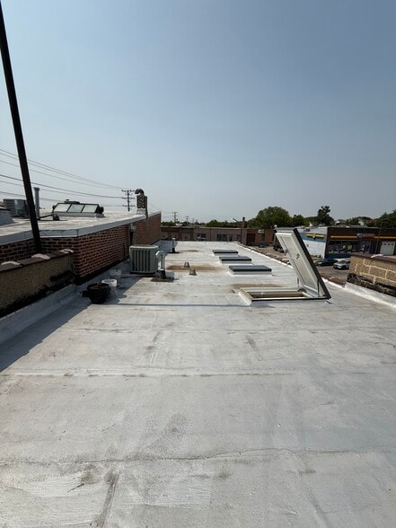 More Photos Of 205 W Galena Blvd, Aurora Storefront Retail Residential For Sale