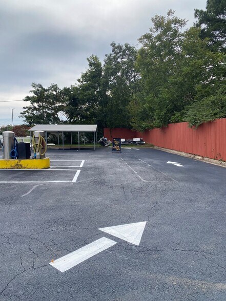 More Photos Of 2011 S Main St, Farmville Carwash For Sale