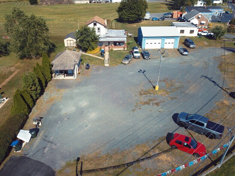 More Photos Of 1499 E Philadelphia Ave, Gilbertsville Storefront Retail Residential For Sale