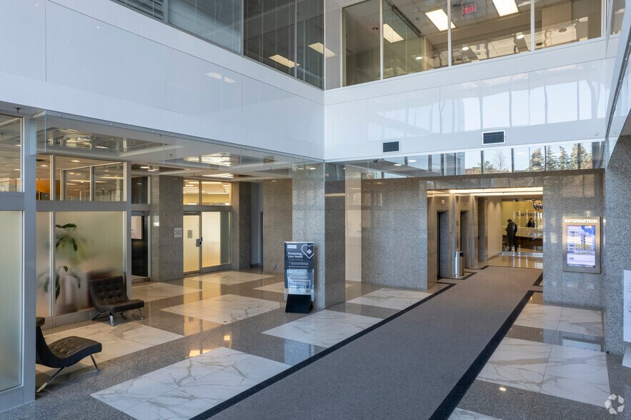 More Photos Of 175 Commerce Valley Dr W, Markham Office For Lease