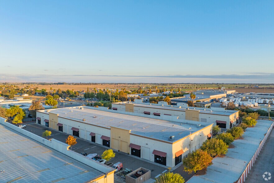 More Photos Of 460 W Larch Rd, Tracy Warehouse For Sale