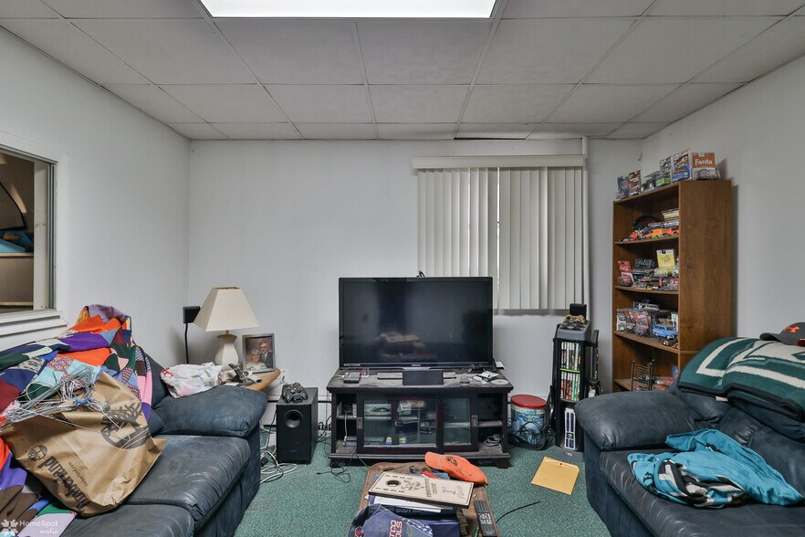 More Photos Of 301 E Bertsch St, Lansford Apartments For Sale