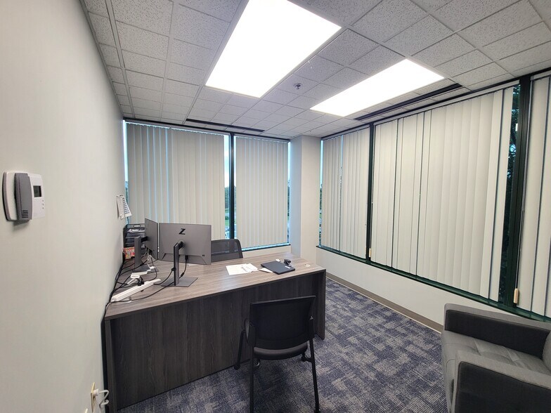 More Photos Of 8001 Broadway, Merrillville Office For Lease