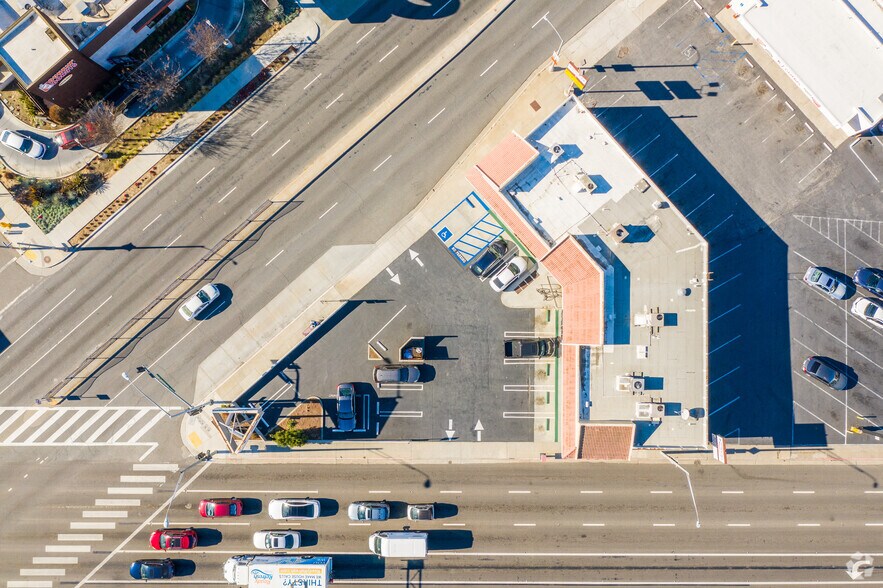 More Photos Of 5591-5597 E 7th St, Long Beach Unknown For Lease