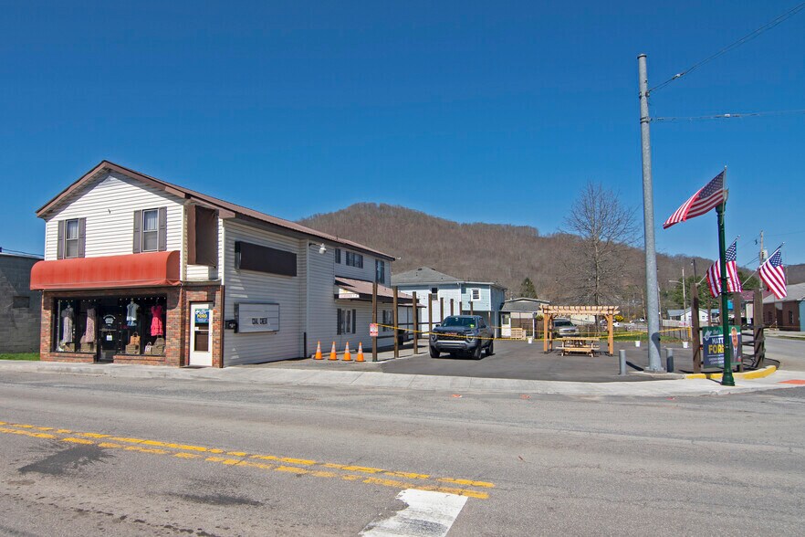 More Photos Of 439 Main Street, Rainelle Storefront Retail Residential For Sale