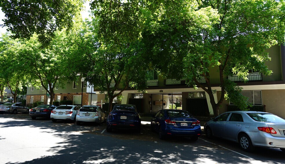 More Photos Of 1510 18th St, Sacramento Apartments For Sale
